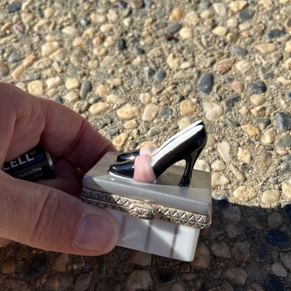 Hinged Box - Picture 2 of 5